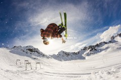 FB体育官网-热血激战！国内篮球精英赛场展绝技，技术对决点燃激情之夜